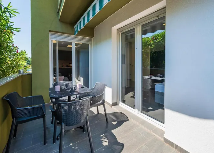 Amazing Apartment In Vranici With Wifi